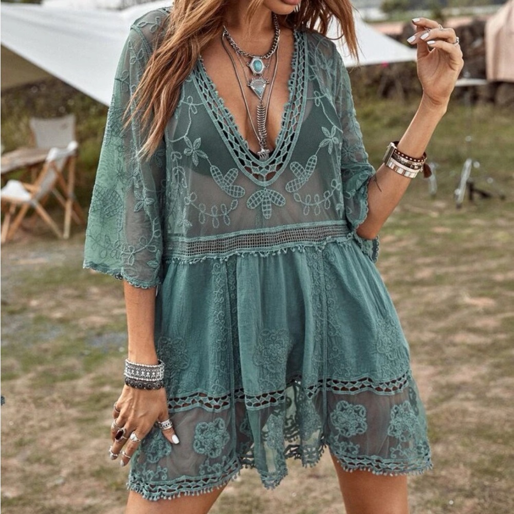 Contrast lace plunge cover up